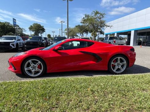 Used 2021 Chevrolet Corvette Stingray Coupe w/ Chrome Exterior Badge Package RWD image 4