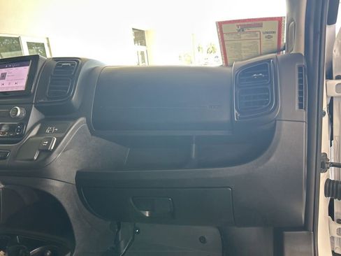 Used 2025 RAM ProMaster 2500 w/ Convenience Group FWD image 20