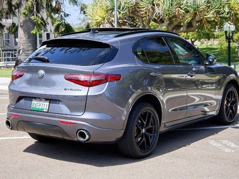 Used 2021 Alfa Romeo Stelvio Ti w/ Nero Edizione image 5