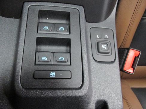 New 2024 Ford Bronco Outer Banks AWD/4WD image 35