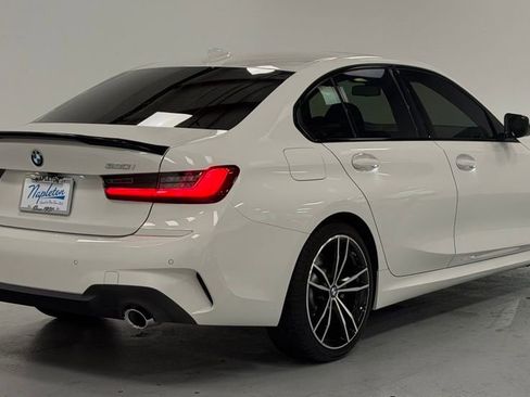 Used 2020 BMW 330i xDrive Sedan w/ M Sport Package image 4