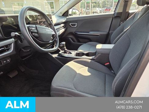 Used 2025 Kia K4 FWD image 2