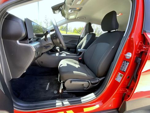 Certified 2026 Hyundai Kona SE AWD/4WD image 10