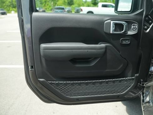 New 2026 Jeep Gladiator Sport w/ Dual Top Group AWD/4WD image 12