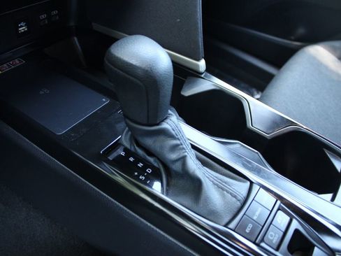 Used 2025 Toyota Camry LE FWD image 20