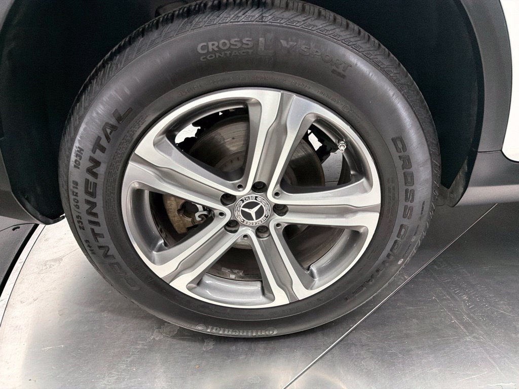 Used 2018 Mercedes-Benz GLC 300 4MATIC image 10
