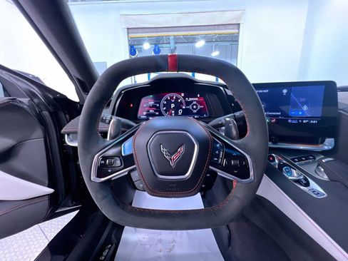 Used 2023 Chevrolet Corvette Stingray Premium Cpe RWD image 15