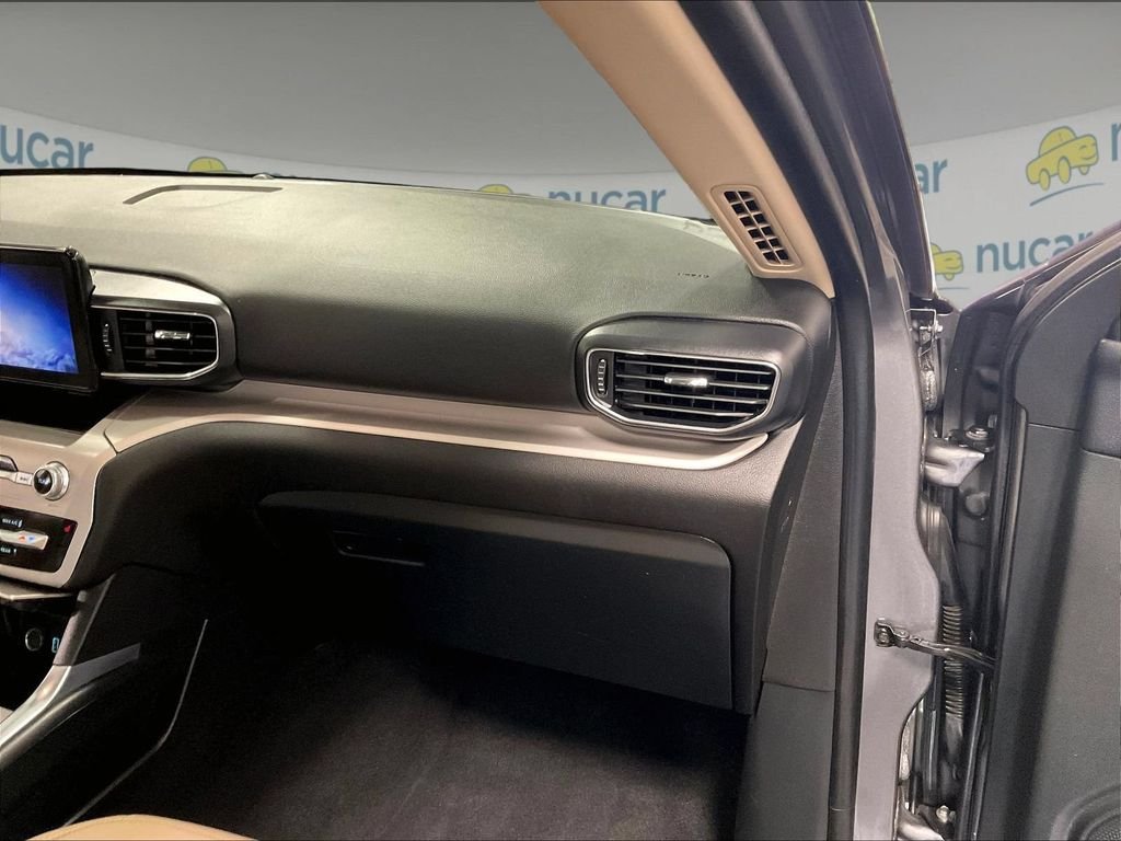 Used 2023 Ford Explorer XLT w/ Equipment Group 202A AWD/4WD image 13