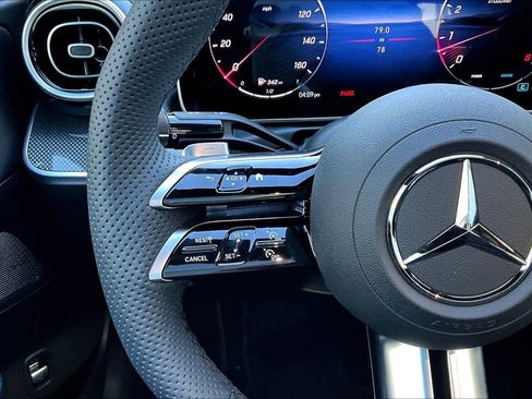 Used 2025 Mercedes-Benz C 300 4MATIC Sedan image 22