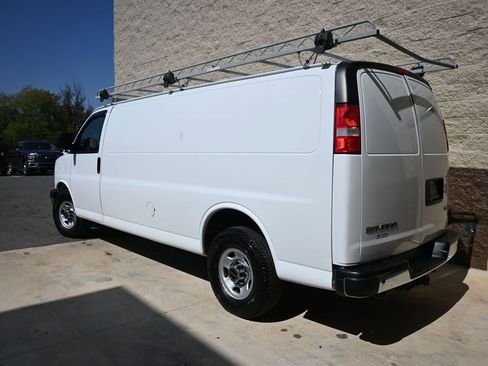 Used 2020 GMC Savana 3500 Extended w/ Driver Convenience Package image 11