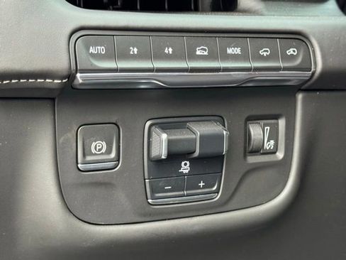 Certified 2024 Cadillac Escalade Sport Platinum w/ LPO, ONYX Package image 20