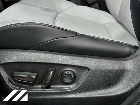 New 2026 Subaru Solterra AWD/4WD image 20