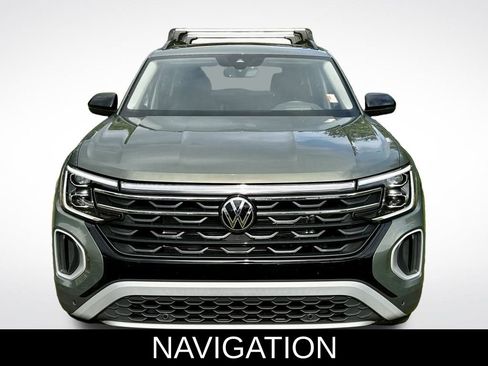 Used 2024 Volkswagen Atlas Peak Edition SEL image 8