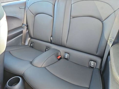 Certified 2024 MINI Cooper SE image 18