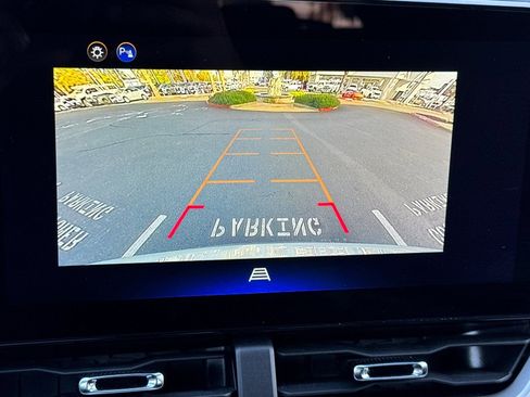 Certified 2025 Chevrolet Equinox LT image 22