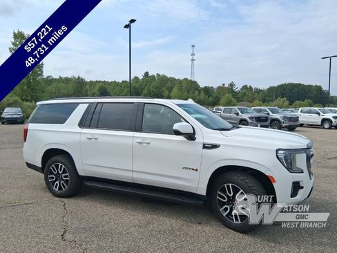 Used 2023 GMC Yukon XL AT4 w/ Max Trailering Package AWD/4WD image 8