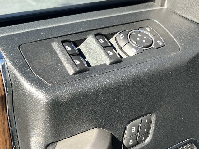 Used 2019 Ford F150 Lariat w/ Equipment Group 502A Luxury AWD/4WD image 23