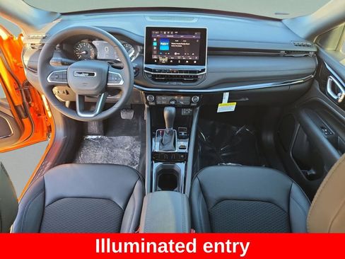 New 2026 Jeep Compass Latitude AWD/4WD image 18