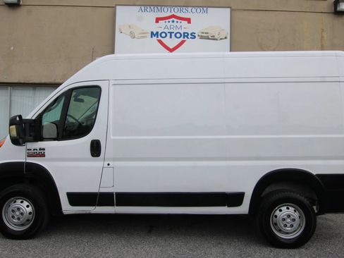 Used 2021 RAM ProMaster 2500 FWD image 5