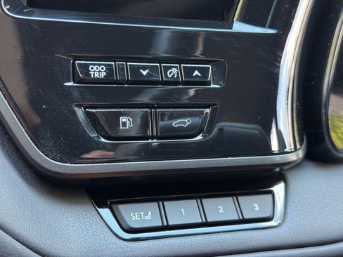 Used 2024 Lexus TX 500h AWD w/ Technology Package image 18