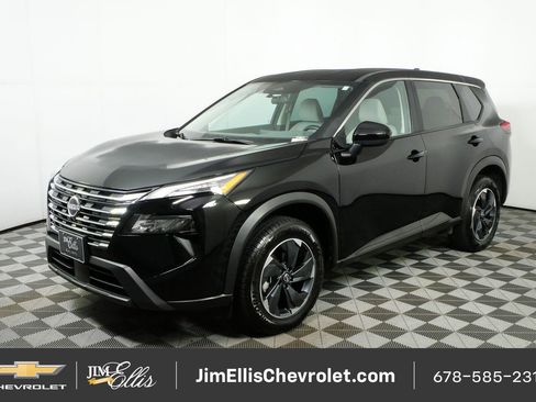 Used 2025 Nissan Rogue SV AWD/4WD image 24