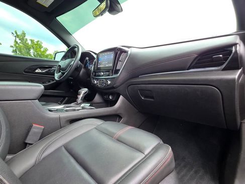 Used 2023 Chevrolet Traverse RS AWD/4WD image 35