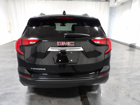 Used 2021 GMC Terrain SLE w/ Driver Convenience Package FWD image 6
