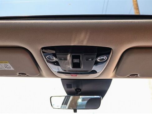 Certified 2026 Kia Sportage EX w/ EX Panoramic Sunroof Package image 13