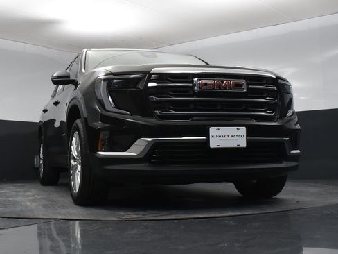 Used 2024 GMC Acadia Elevation FWD image 30