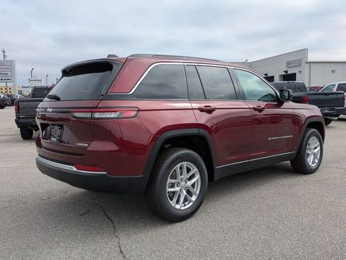 New 2026 Jeep Grand Cherokee Laredo X AWD/4WD image 3