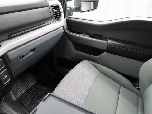 Used 2024 Ford F350 XLT image 21