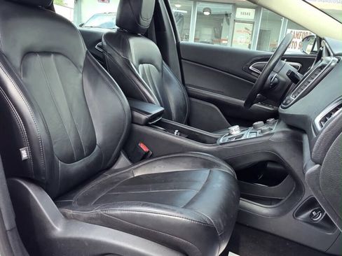 Used 2016 Chrysler 200 C FWD image 16