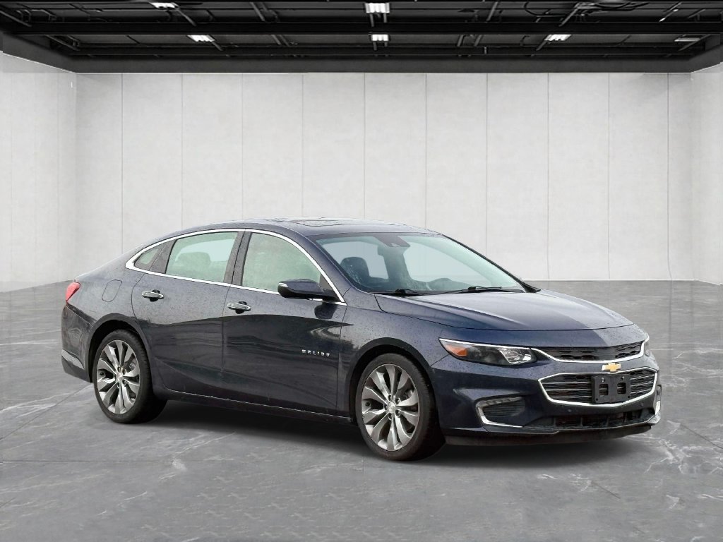 Used 2016 Chevrolet Malibu Premier w/ Driver Confidence Package II FWD image 3