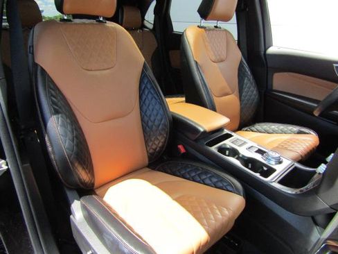 Used 2024 Ford Edge Titanium w/ Titanium Elite Package AWD/4WD image 10
