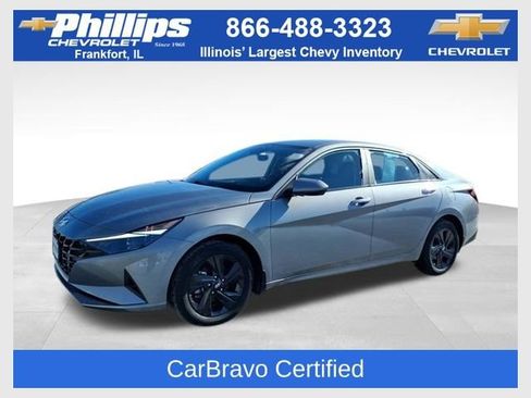 Used 2023 Hyundai Elantra SEL image 1