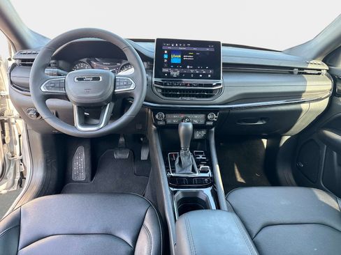 New 2025 Jeep Compass Limited w/ Sun & Sound Group AWD/4WD image 17