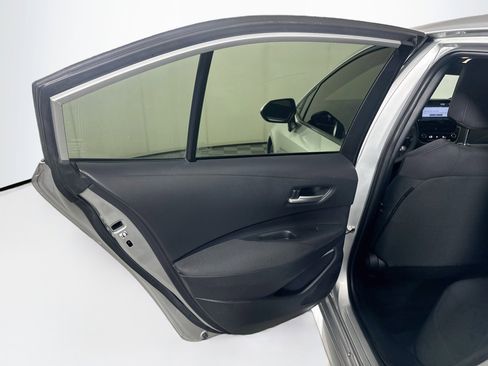 Used 2020 Toyota Corolla LE FWD image 24