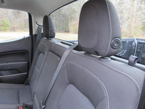 Used 2019 Chevrolet Colorado LT image 31