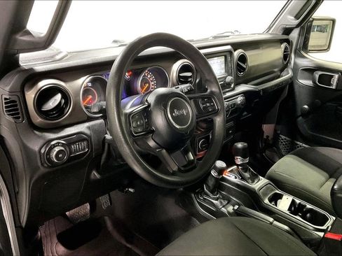 Used 2018 Jeep Wrangler Unlimited Sport image 16