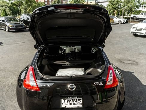 Used 2017 Nissan 370Z Touring Sport RWD image 22