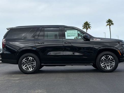 New 2026 Chevrolet Tahoe Z71 w/ Sun And Tow Package AWD/4WD image 3