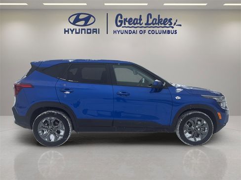 Used 2024 Kia Seltos LX image 6