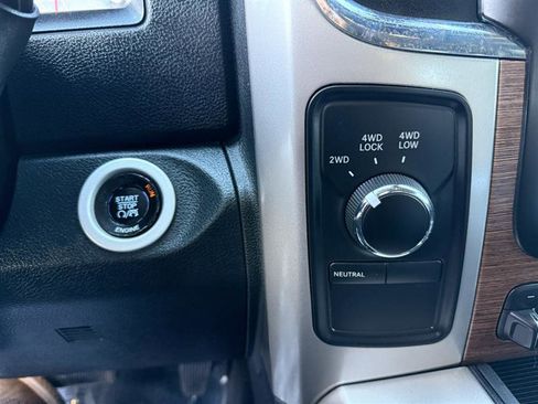 Used 2016 RAM 3500 Laramie image 39