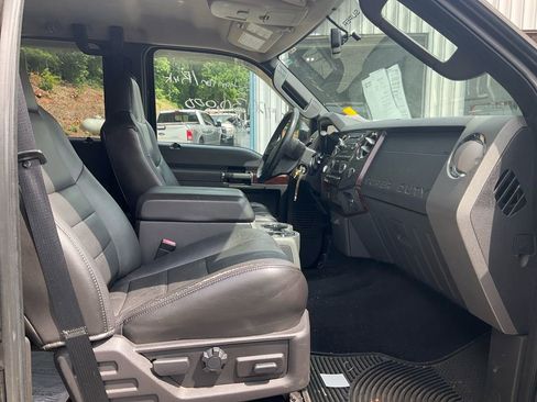 Used 2010 Ford F250 Lariat AWD/4WD image 12