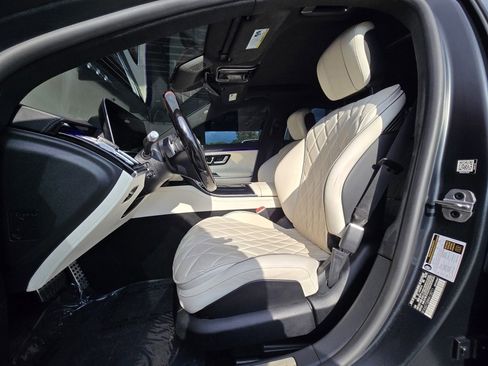 Used 2022 Mercedes-Benz S 580 S 580 w/ AMG Line Package image 14