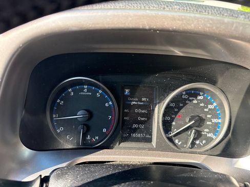 Used 2017 Toyota RAV4 XLE FWD image 7