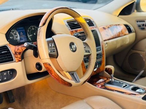 Used 2007 Jaguar XK Base image 13