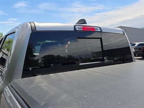 Used 2022 RAM 1500 Big Horn AWD/4WD image 17