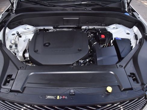 Used 2025 Volvo XC90 B6 Plus image 40