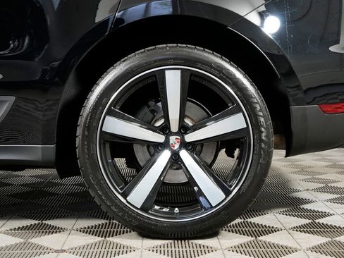 Certified 2021 Porsche Macan S AWD/4WD image 14